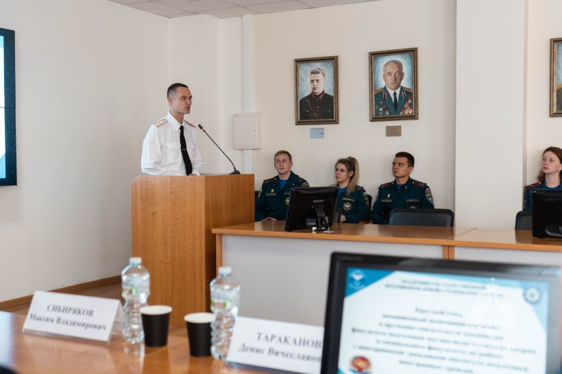 В Академии состоялся выпуск адъюнктов заочной формы обучения