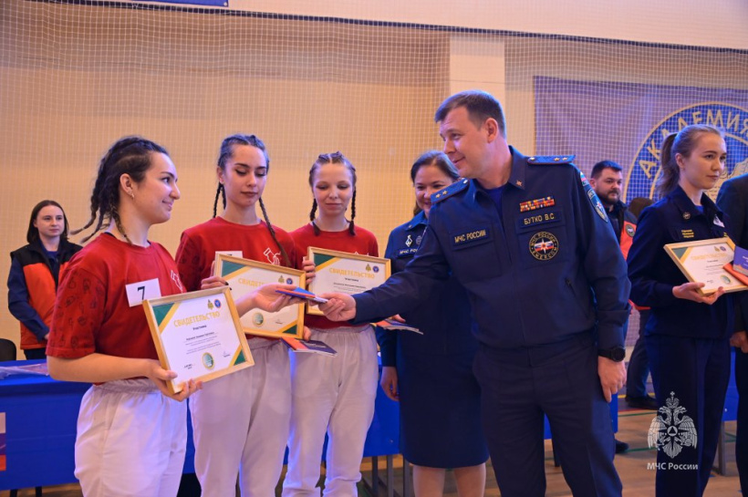 На базе Академии состоялся финал Всероссийских соревнований по оказанию первой помощи и психологической поддержке «Человеческий фактор» среди студентов