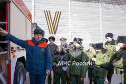 Академия ГПС МЧС России открыла свои двери для кадетов Московских школ.