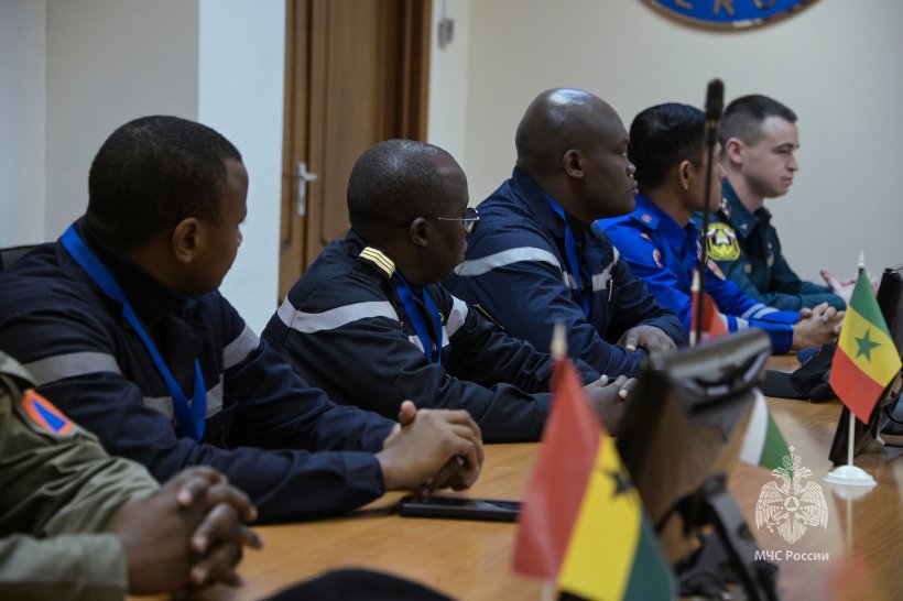 В Академии завершился учебный курс для представителей стран-членов МОГО