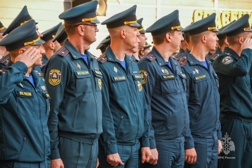В Академии прошла торжественная линейка, посвященная Дню знаний