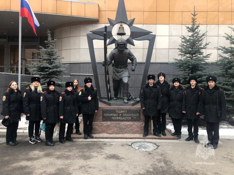 Кадеты Московских школ посетили Академию ГПС МЧС России