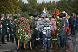 Личный состав МЧС России простился с Алексеем Федосеевым 