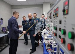 Александр Куренков посетил Академию ГПС МЧС России в Москве