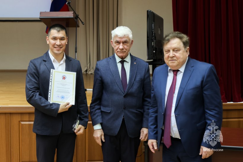  Сотрудники Академии – лауреаты премий НАНПБ