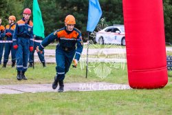 В МЧС России впервые стартовали соревнования по спасательному спорту