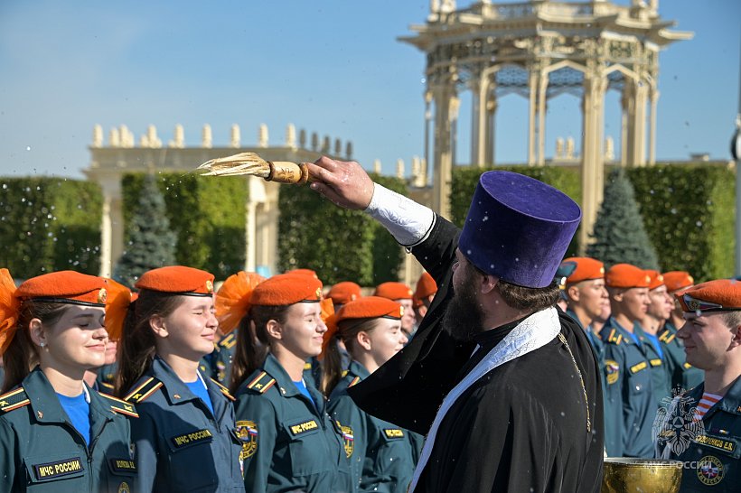 Курсанты и студенты Академии приняли Присягу и дали торжественную Клятву