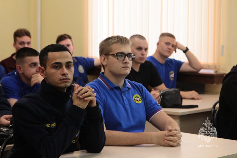 Студенты вуза встретились с депутатом Московской городской Думы 