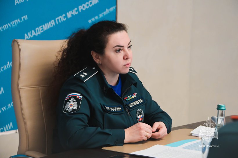 Заместители главы МЧС России провели занятия со слушателями Академии