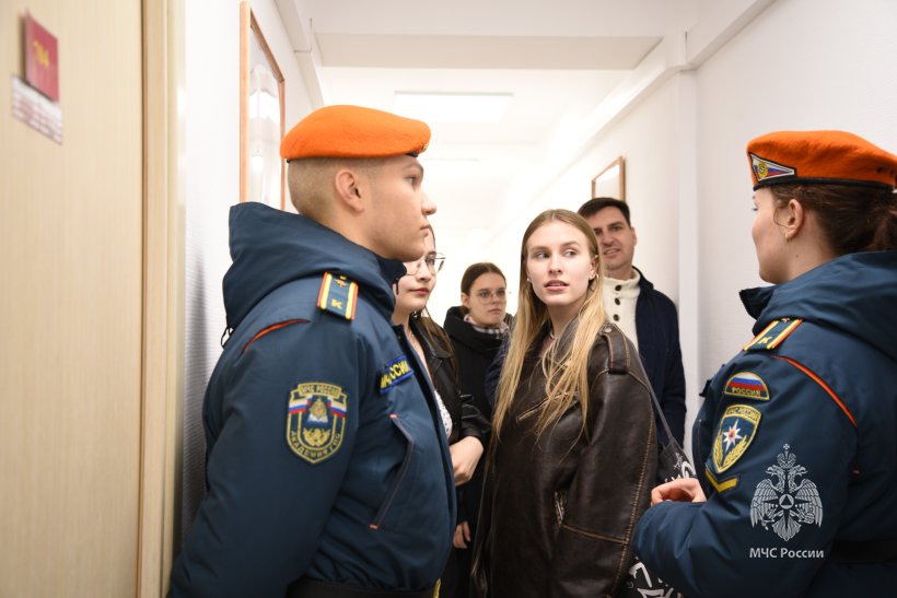 Академия открыла двери для будущих абитуриентов и их родителей