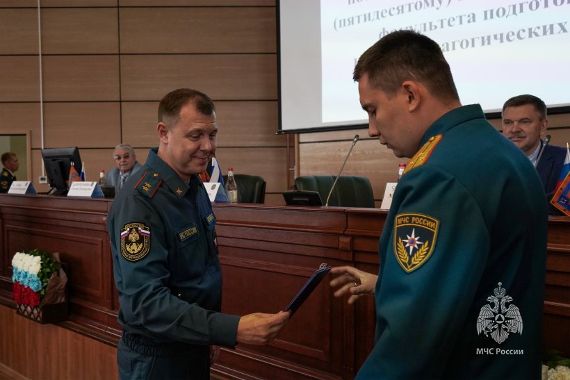 В Академии ГПС МЧС России состоялся выпуск из адъюнктуры 