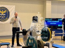 В Академии прошла Спартакиада по пауэрлифтингу