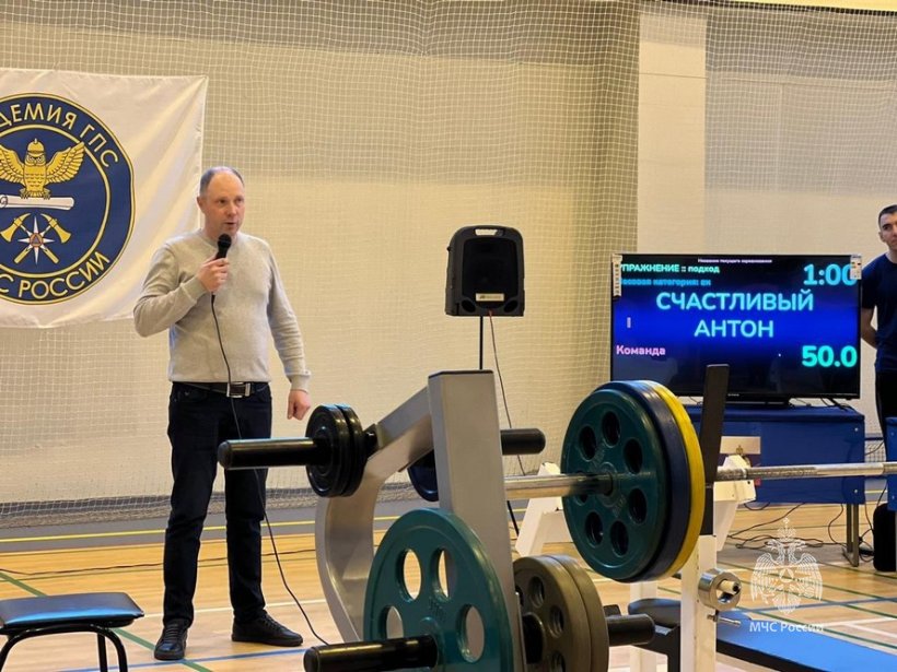 В Академии прошла Спартакиада по пауэрлифтингу