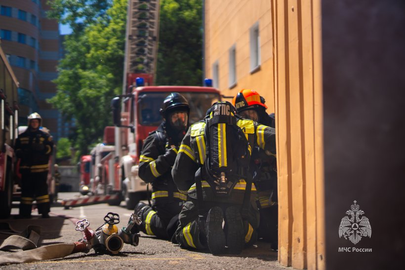 В Академии прошли тренировочные пожарно-тактические учения