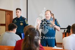 Абитуриенты сдали вступительный экзамен по математике
