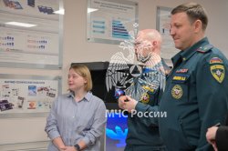Правнучка маршала Жукова встретилась с обучающимся вузов МЧС России 