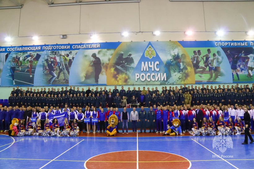 В северной столице стартовали соревнования по мини-футболу среди вузов МЧС России