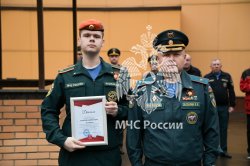 На плацу Академии состоялось построение постоянного и переменного состава