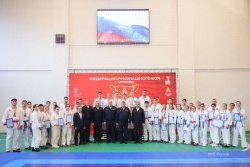 Обучающиеся Академии на пьедестале победителей