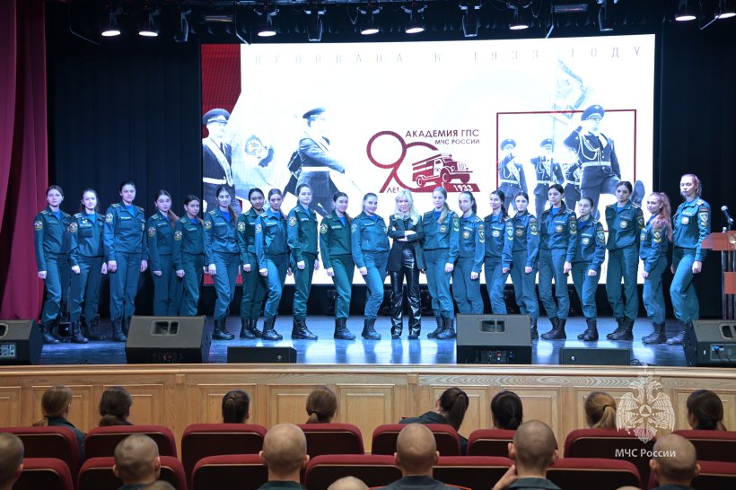 Глава Лиги безопасного интернета Екатерина Мизулина встретилась с личным составом Академии