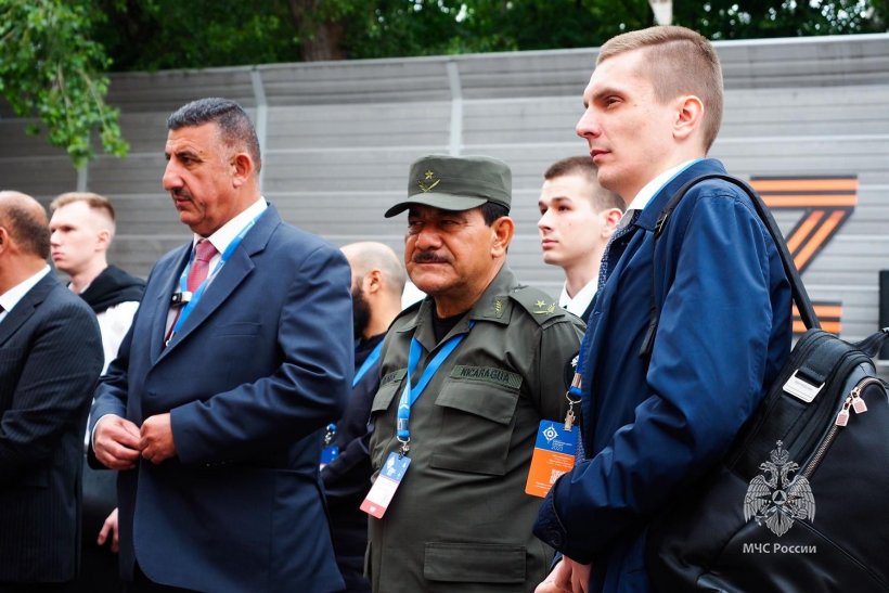 Делегация иностранных граждан посетила Академию ГПС МЧС России