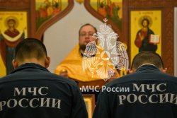 В храме великомученика Георгия Победоносца при Академии прошла рождественская литургия