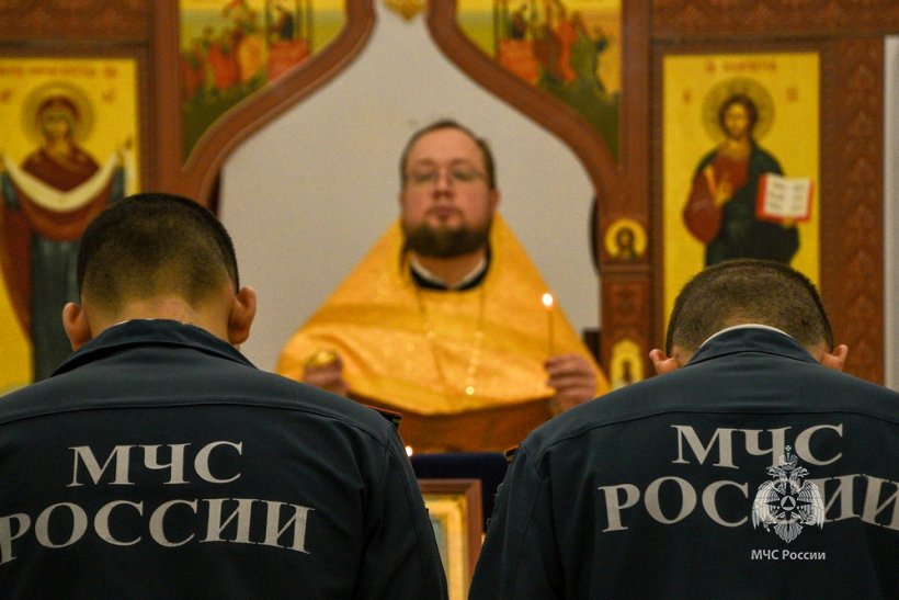 В храме великомученика Георгия Победоносца при Академии прошла рождественская литургия