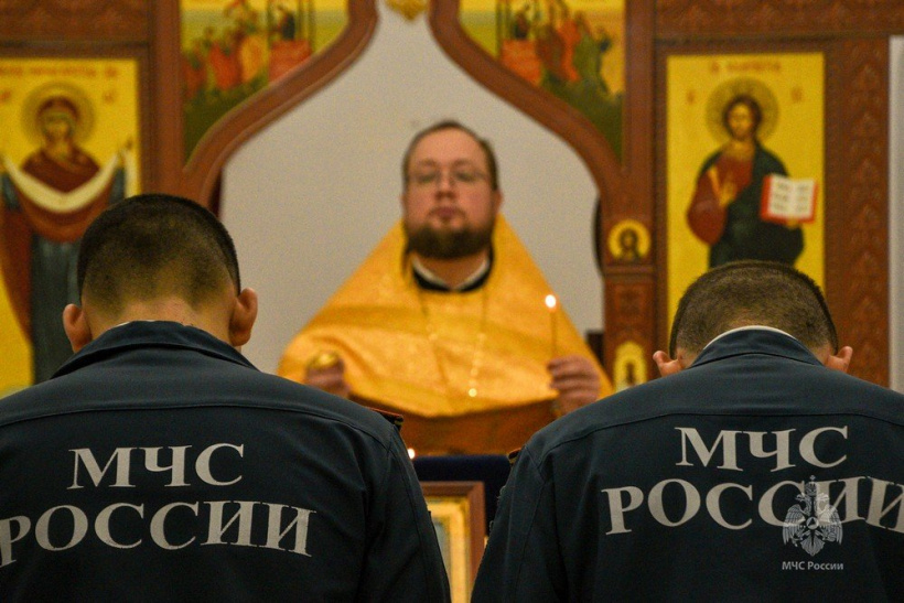 В храме великомученика Георгия Победоносца при Академии прошла рождественская литургия
