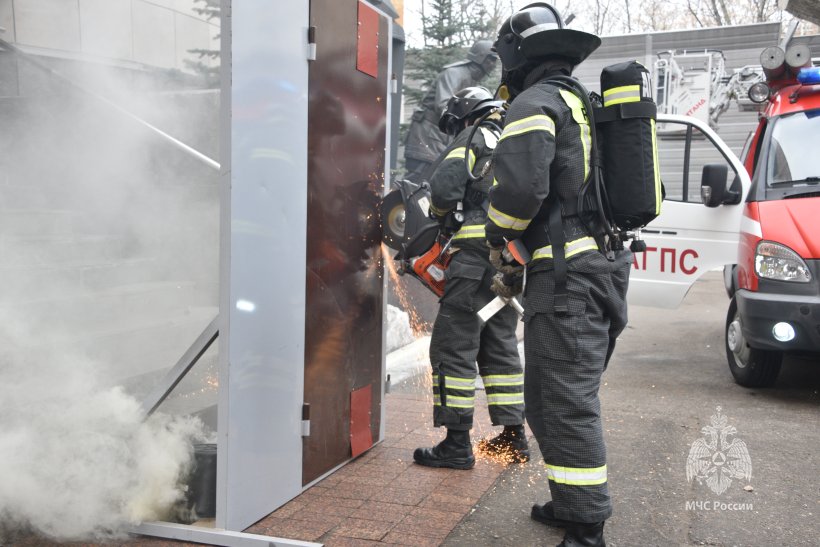 Академия открыла двери для будущих абитуриентов и их родителей