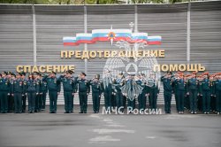 На плацу Академии состоялось построение постоянного и переменного состава