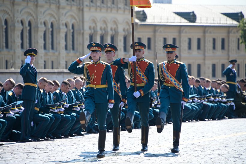 На Красной площади состоялся выпуск молодых специалистов