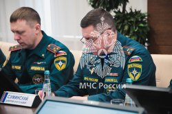 Заместители главы МЧС России провели занятия со слушателями Академии