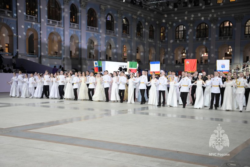 Обучающиеся Академии стали участниками IX Международного Кремлёвского благотворительного кадетского бала