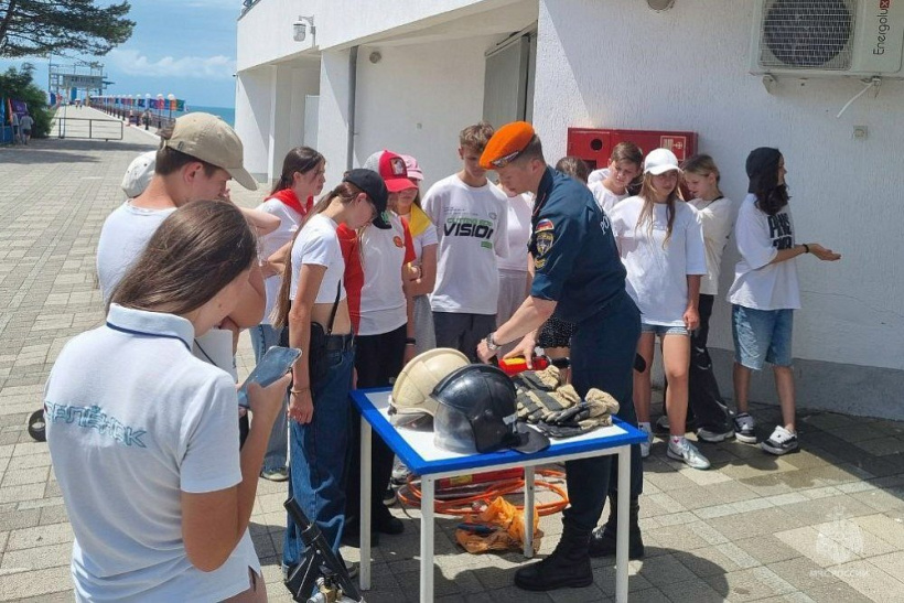 В «Орлёнке» прошла выставка пожарной и спасательной техники