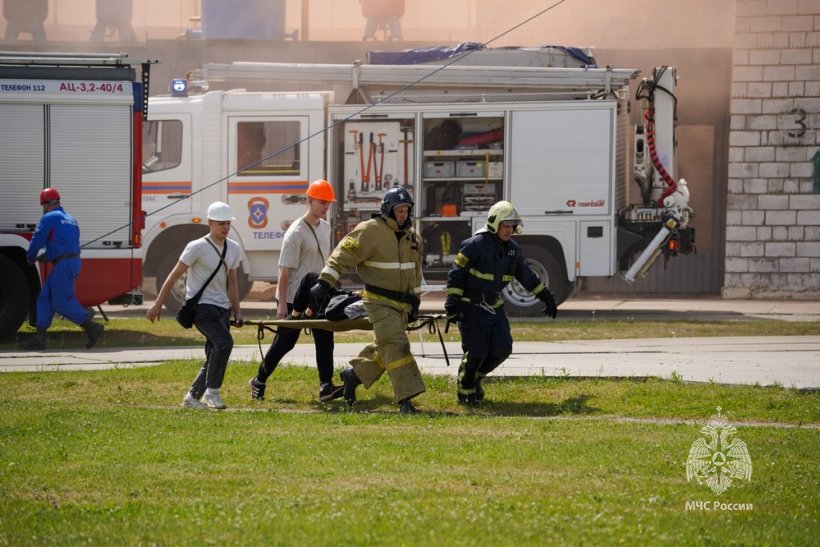 Личный состав Академии принял активное участие в крупномасштабных демонстрационных учениях