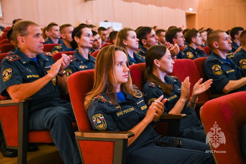 «ПОЗЫВНОЙ 3.9.2.» – легендарный огнеборец и слушатель Академии