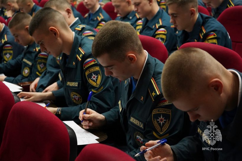 Личный состав Академии принимает участие в Экодиктанте