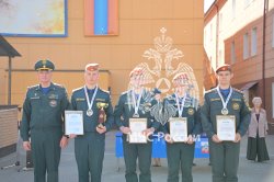 В Академии подвели итоги месяца