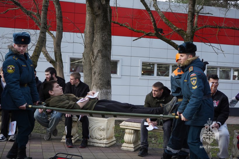 В Геленджике прошли учения по ликвидации последствий землетрясения