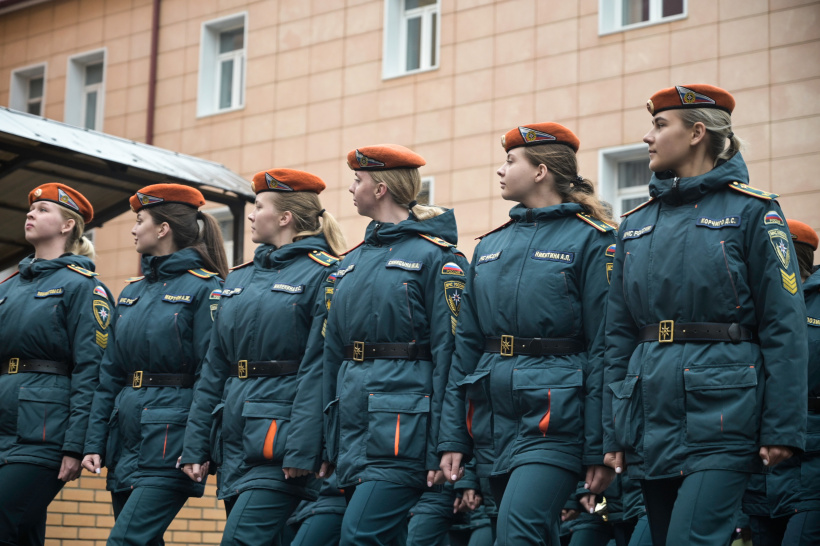На плацу вуза состоялся общеакадемический развод