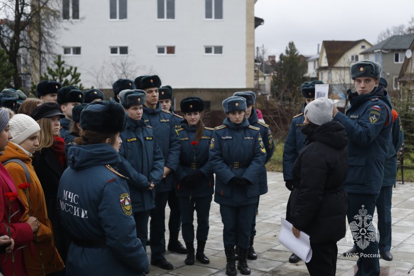 Поисковики Академии провели совместный выезд со студентами и преподавателями Колледжа дизайна и декоративного искусства РГХПУ имени С.Г. Строганова