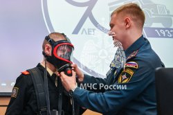 В рамках соглашения Департамента образования и науки города Москвы с Академией ГПС МЧС России для учащихся 10 и 11 кадетских классов столицы был реализован цикл мероприятий профориентационной направленности.