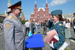 На Красной площади состоялся выпуск молодых специалистов