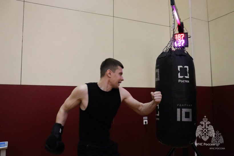 В Академии прошел чемпионат по силе удара «Ударная десятка»