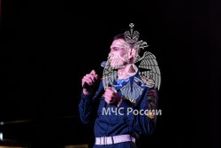 Курсанты Академии поздравили девушек с 8 марта