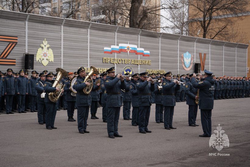 На плацу вуза состоялся общеакадемический развод