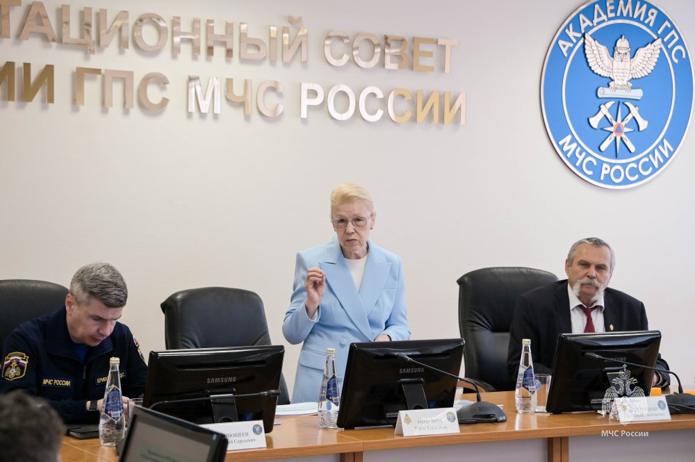 В Академии переподготовку проходят сотрудники высшего руководящего звена