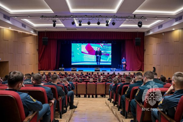 Сегодня наша страна отмечает один из важнейших государственных праздников – День Конституции Российской Федерации