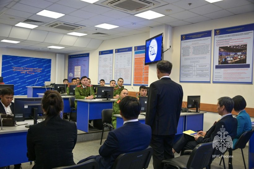 В Академии состоялась рабочая встреча с представителями Республики Вьетнам