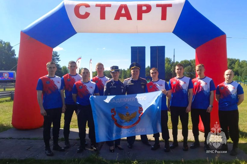 В МЧС России завершились соревнования по спасательному спорту